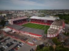 Nottinghamin metsämuseo ja stadionkierros